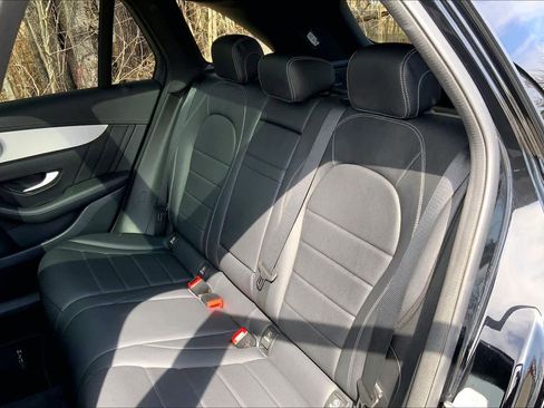 Used 2020 Mercedes-Benz GLC 300 4MATIC image 21