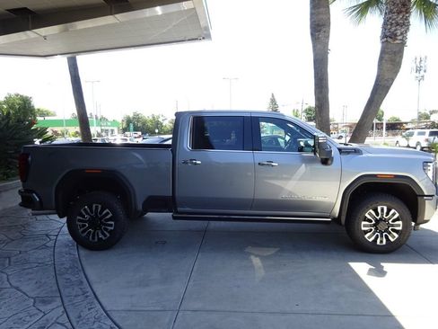 New 2026 GMC Sierra 2500 Denali Ultimate w/ Max Trailering Package AWD/4WD image 11