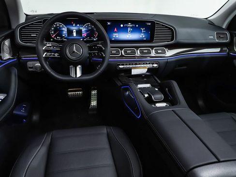 New 2026 Mercedes-Benz GLS 450 4MATIC image 6