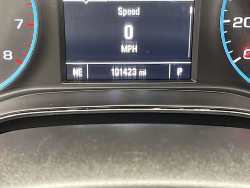 Used 2017 Chevrolet Cruze LT w/ Convenience Package image 14