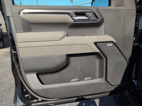 New 2026 Chevrolet Silverado 1500 ZR2 image 14