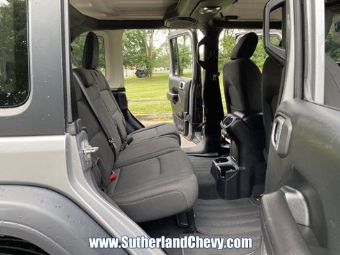 Used 2020 Jeep Wrangler Unlimited Sport S image 36