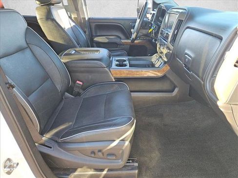 Used 2017 Chevrolet Silverado 3500 High Country w/ Duramax Plus Package image 21