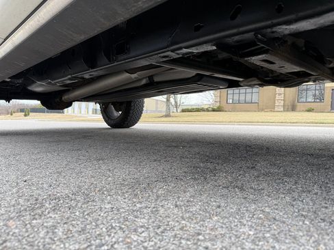 Used 2020 Ford F150 Platinum w/ Technology Package image 36