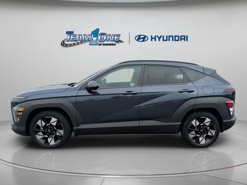 Used 2025 Hyundai Kona SEL FWD image 5