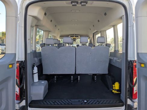 Used 2018 Ford Transit 350 XL image 13
