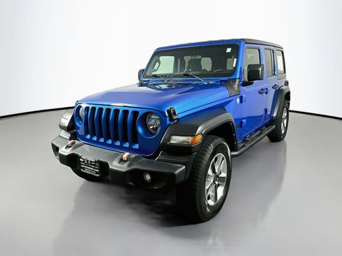 Used 2021 Jeep Wrangler Unlimited Sport AWD/4WD image 3