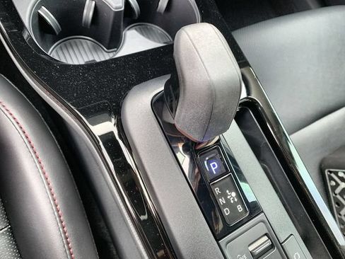 New 2026 Toyota Prius Plug-In Hybrid FWD image 25