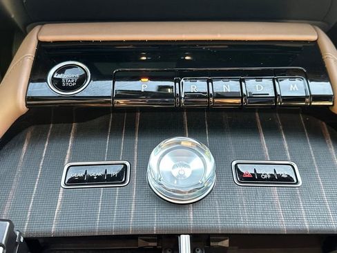 Used 2025 Lincoln Navigator Black Label AWD/4WD image 34