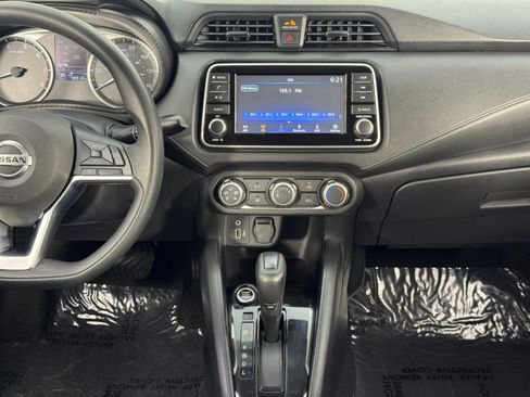 Used 2021 Nissan Versa S image 21