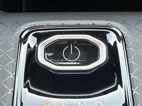 Used 2024 Jeep Wagoneer Launch Edition image 35