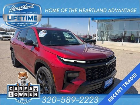 Used 2024 Chevrolet Traverse RS image 1