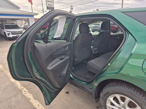 Used 2018 Chevrolet Equinox LT image 19