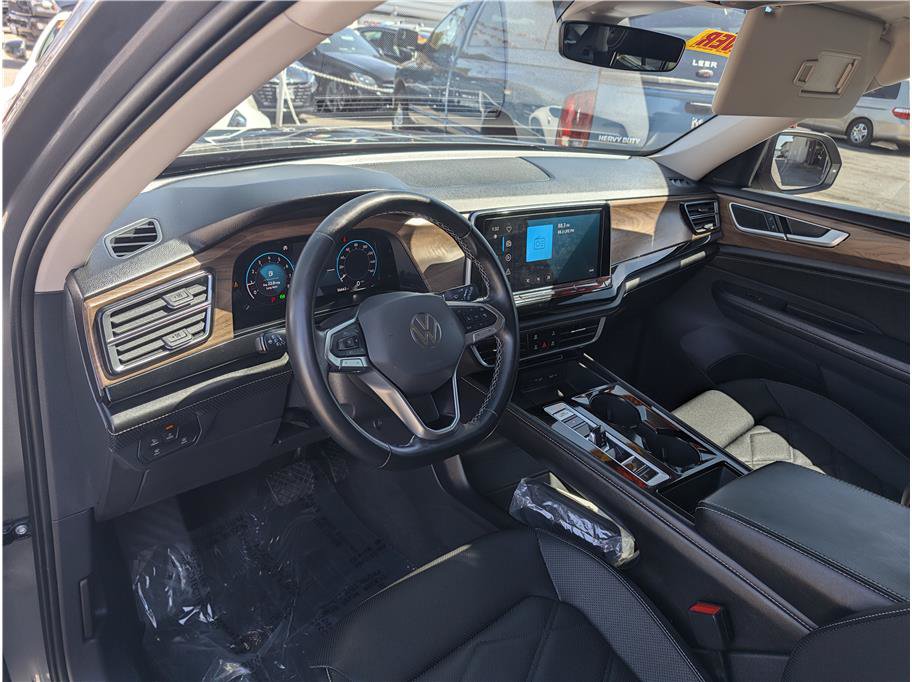 Used 2024 Volkswagen Atlas SE FWD image 5