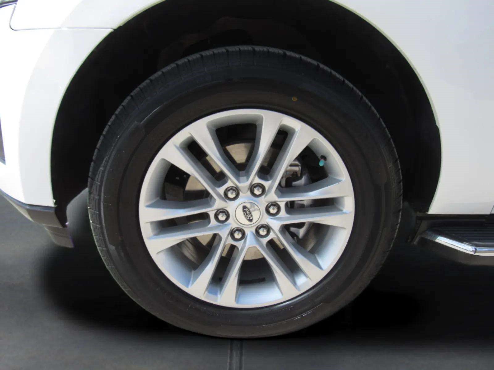 Used 2022 Ford Expedition XLT AWD/4WD image 4