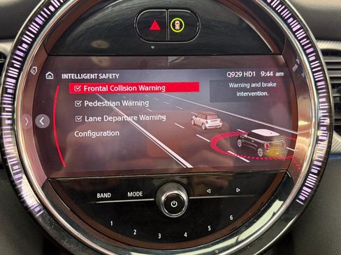 Used 2022 MINI Cooper 2-Door Hardtop w/ Premium Package image 79