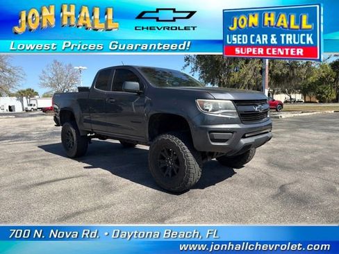 Used 2017 Chevrolet Colorado LT image 1