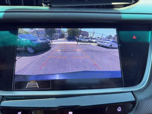 Used 2020 Cadillac XT5 Premium Luxury w/ LPO, Illumination Package FWD image 26