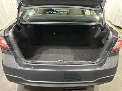 Used 2025 Subaru Legacy Premium AWD/4WD image 12
