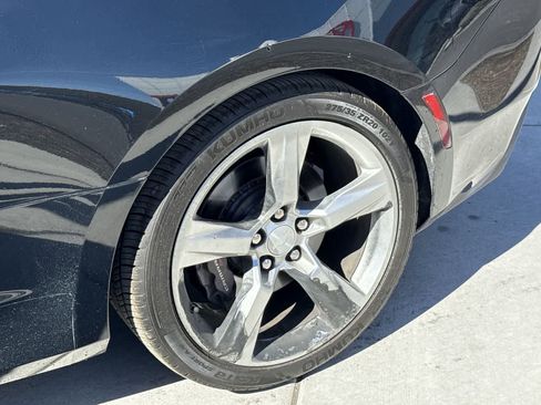 Used 2017 Chevrolet Camaro SS image 8