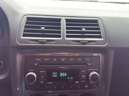 Used 2009 Dodge Challenger SRT8 image 17