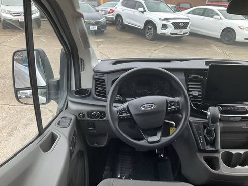 Used 2023 Ford Transit 350 XLT RWD image 12