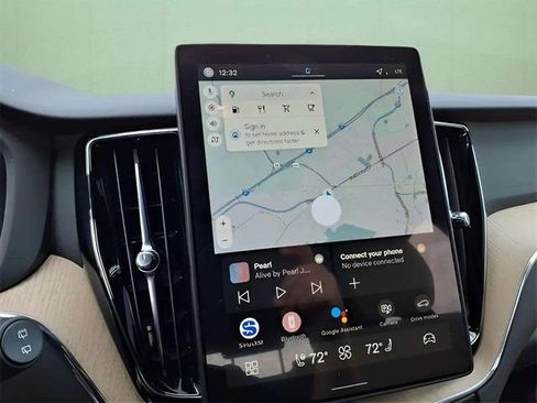 New 2026 Volvo XC60 B5 Plus w/ Protection Package Premier image 16