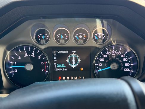 Used 2013 Ford F250 Lariat w/ Lariat Interior Pkg AWD/4WD image 10