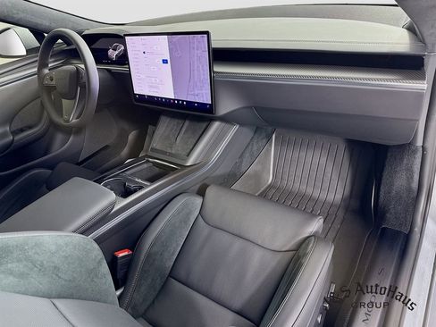 Used 2025 Tesla Model S Plaid image 34