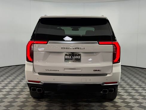 Used 2025 GMC Yukon XL Denali AWD/4WD image 7