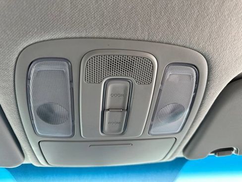 Used 2018 Kia Soul w/ Convenience Package FWD image 9