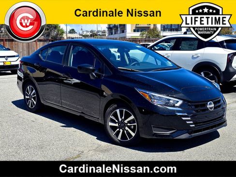 Used 2025 Nissan Versa SV image 1
