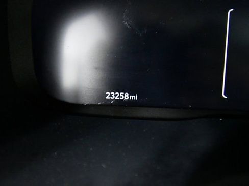 Used 2023 Toyota RAV4 Limited image 27