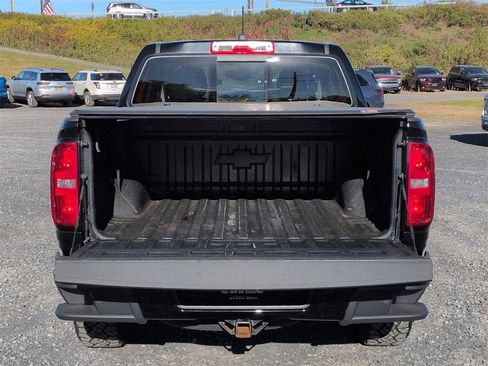 Used 2021 Chevrolet Colorado Z71 w/ Z71 Midnight Edition image 5