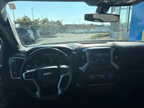 Used 2019 Chevrolet Silverado 1500 LT w/ All-Star Edition AWD/4WD image 2