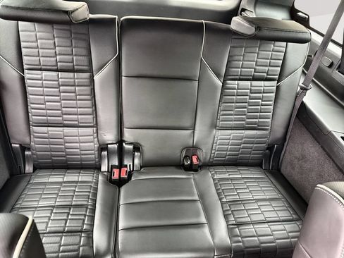 Used 2024 Cadillac Escalade ESV Sport Platinum w/ Heavy-Duty Trailer Package AWD/4WD image 26