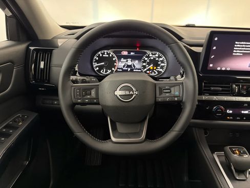 New 2026 Nissan Pathfinder SV FWD image 18