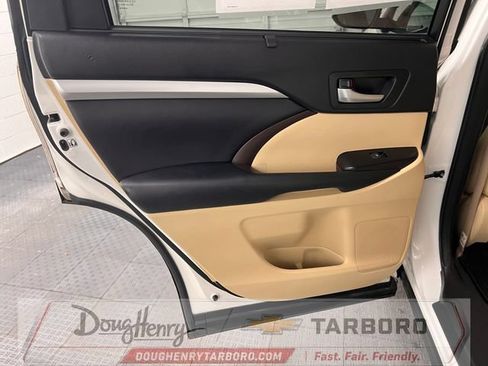 Used 2018 Toyota Highlander XLE FWD image 31