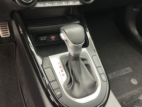 Used 2022 Kia Forte GT-Line w/ GT-Line Premium Package FWD image 19
