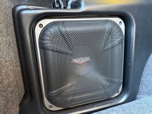 Used 2010 Dodge Challenger SRT8 w/ Special Edition Group image 14