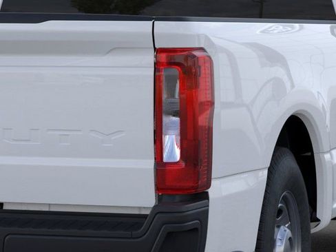 New 2026 Ford F250 XL RWD image 21