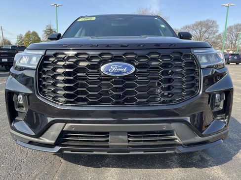 Used 2025 Ford Explorer ST-Line w/ Premium Package image 14