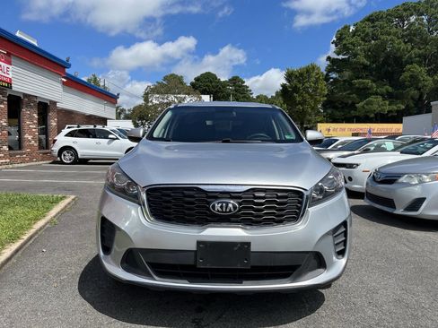 Used 2019 Kia Sorento L image 2
