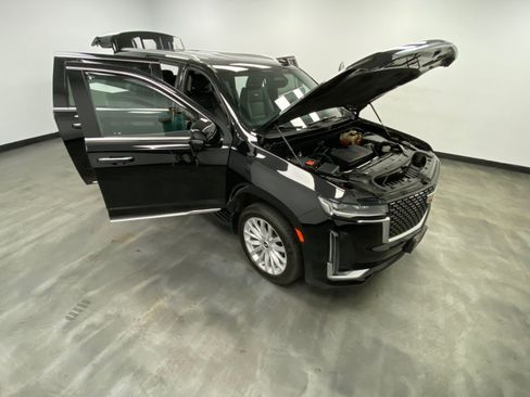 Used 2022 Cadillac Escalade ESV Luxury AWD/4WD image 45
