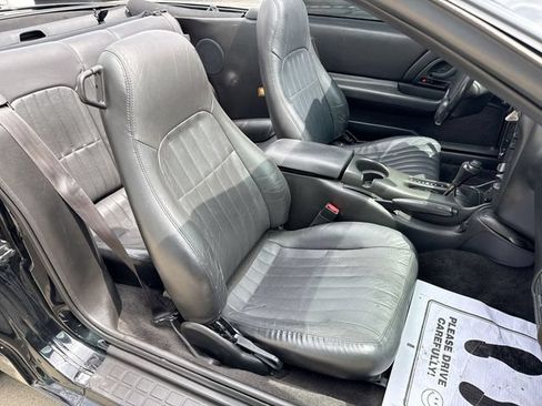 Used 2001 Chevrolet Camaro Z28 w/ SS Performance/Appearance Pkg RWD image 30