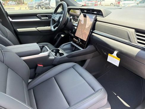 New 2026 GMC Terrain Elevation w/ Elevation Premium Package FWD image 21