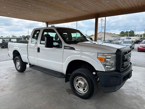 Used 2016 Ford F250 XL AWD/4WD image 9