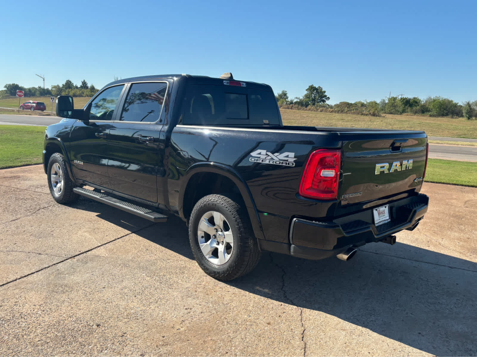 Used 2025 RAM 1500 Big Horn AWD/4WD image 5