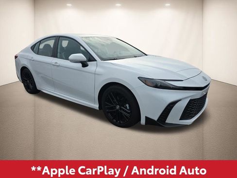 Used 2025 Toyota Camry SE w/ Multimedia Upgrade Package image 3