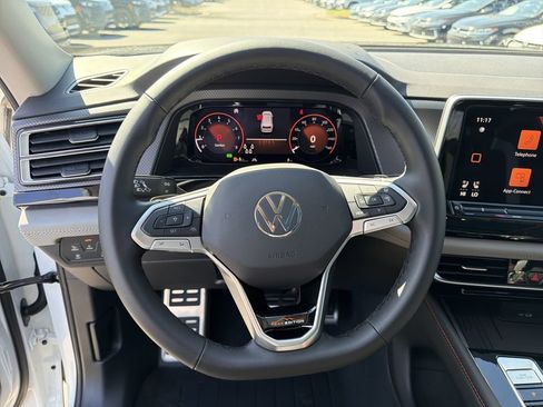 New 2026 Volkswagen Atlas Peak Edition AWD/4WD image 28